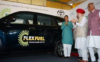 toyota-innova-hycross-worlds-first-ethanolpowered-car-launched-in-india-all-about-flexfuel-vehicle